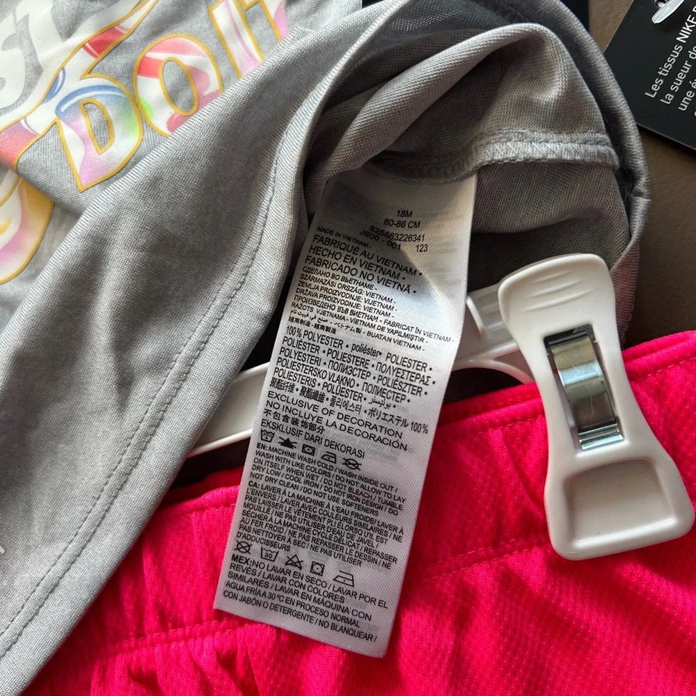 Nike Infant/Toddler Girls' 2-Piece Dri-FIT Short Set 💕🩶 - Picture 6 of 14